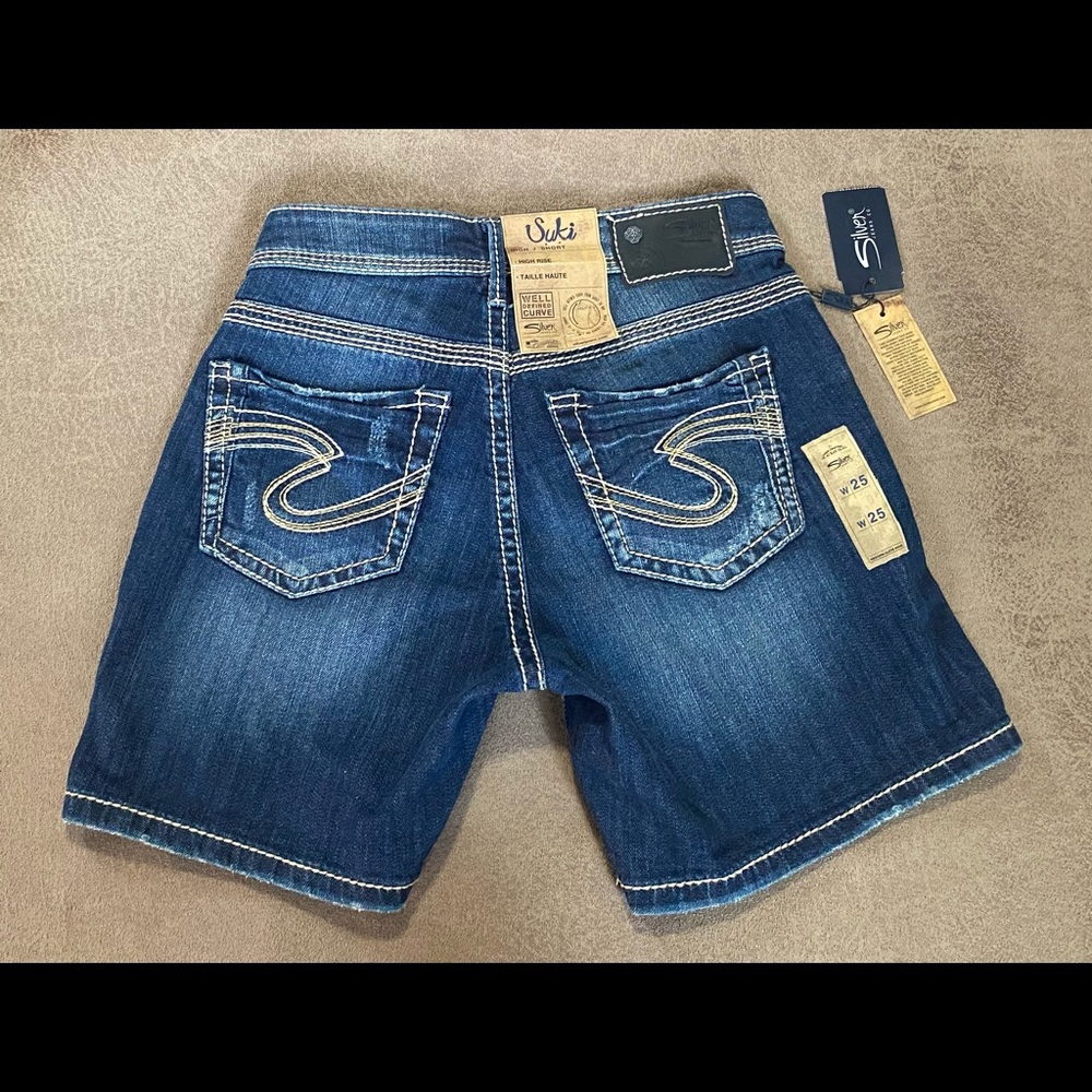 NWT Women’s SILVER SUKI HIGH SHORT Dark Wash Sz 25